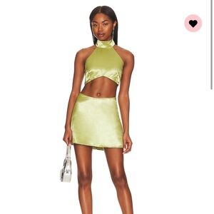 Revolve more to come set